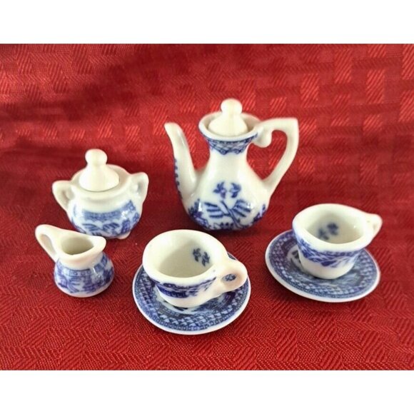 Vintage Dollhouse Tea Coffee Set Ceramic Blue White Asian Willow Landscape 1:12 - Picture 1 of 7